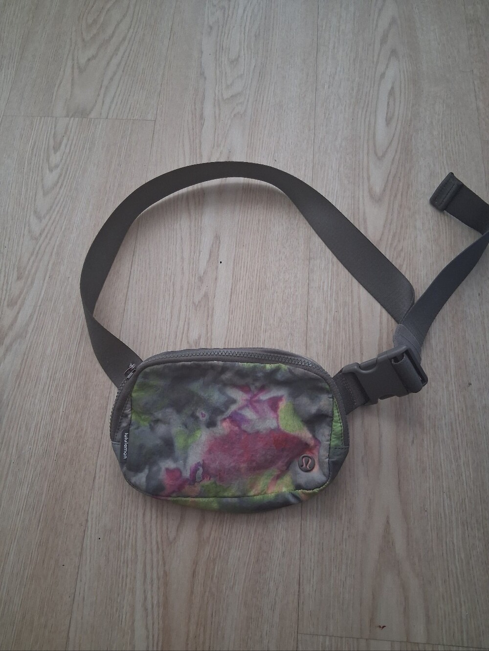 Lululemon Everyday Belt Bag In Hyper Dye